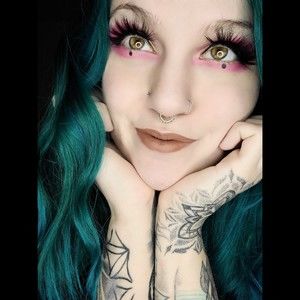 Meet your Posher, Szophia